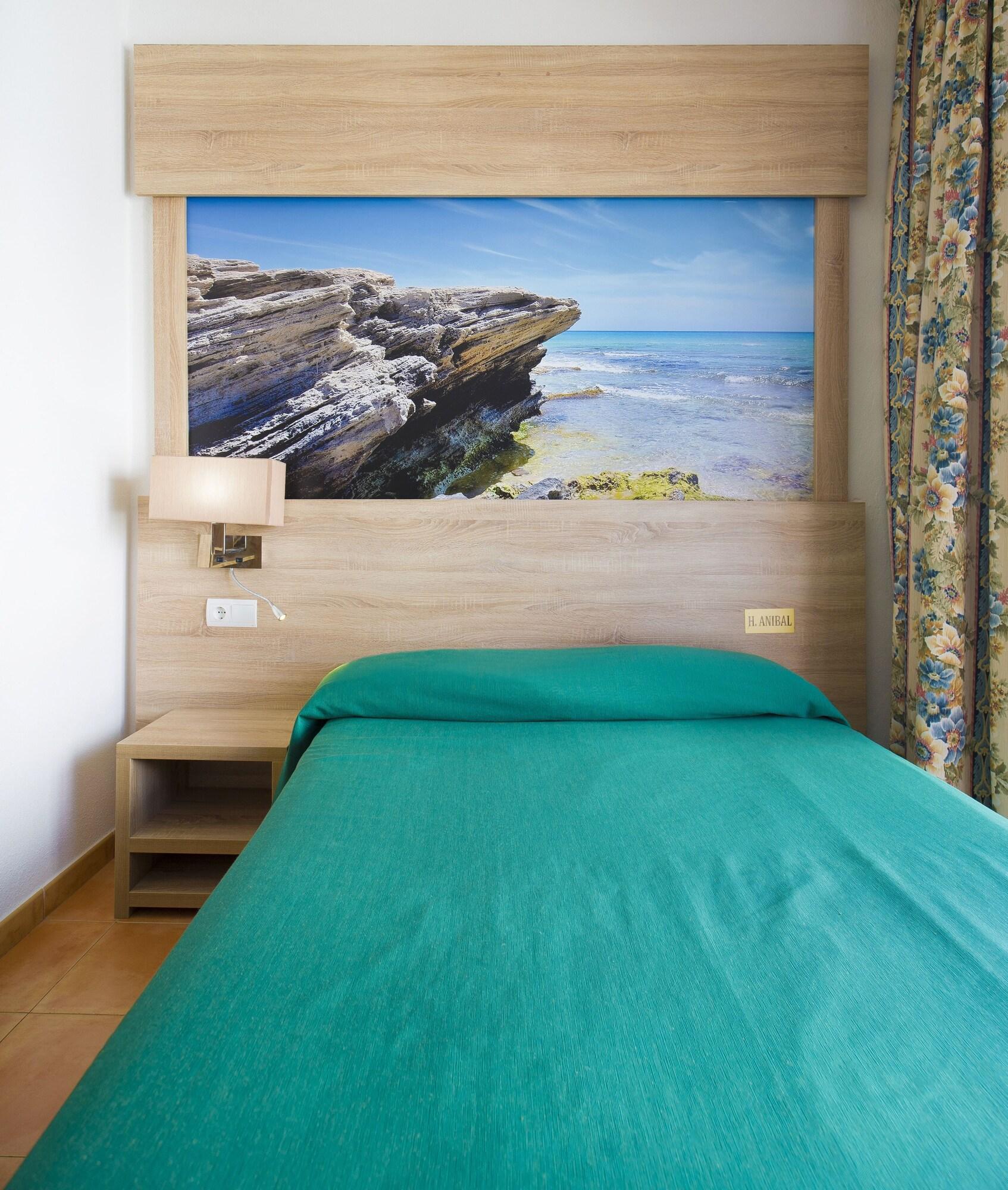 Hostal Anibal - Ab Group San Antonio  Luaran gambar