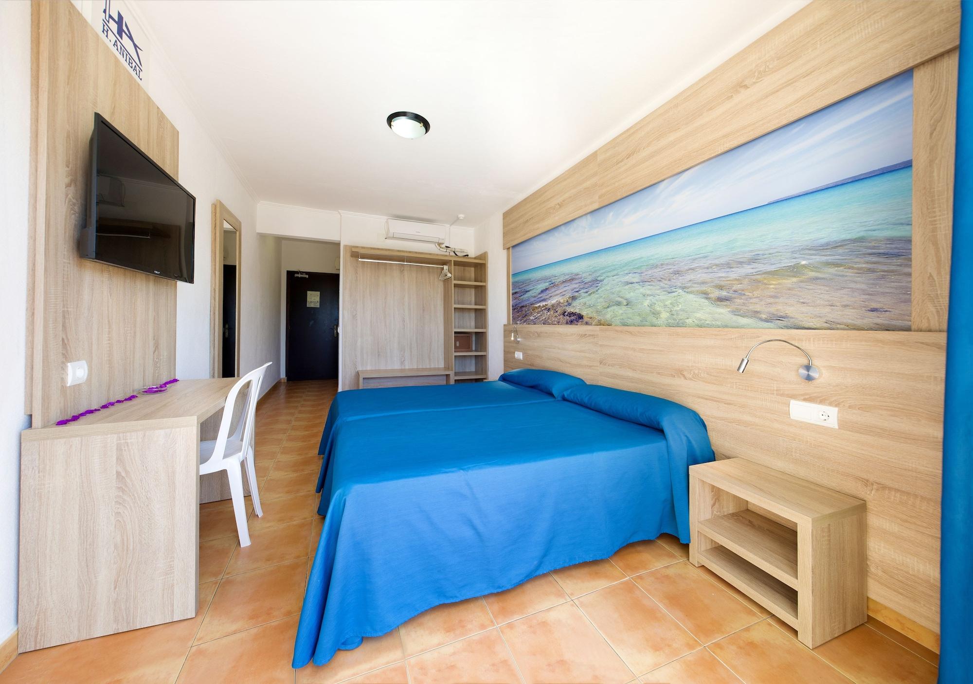 Hostal Anibal - Ab Group San Antonio  Luaran gambar