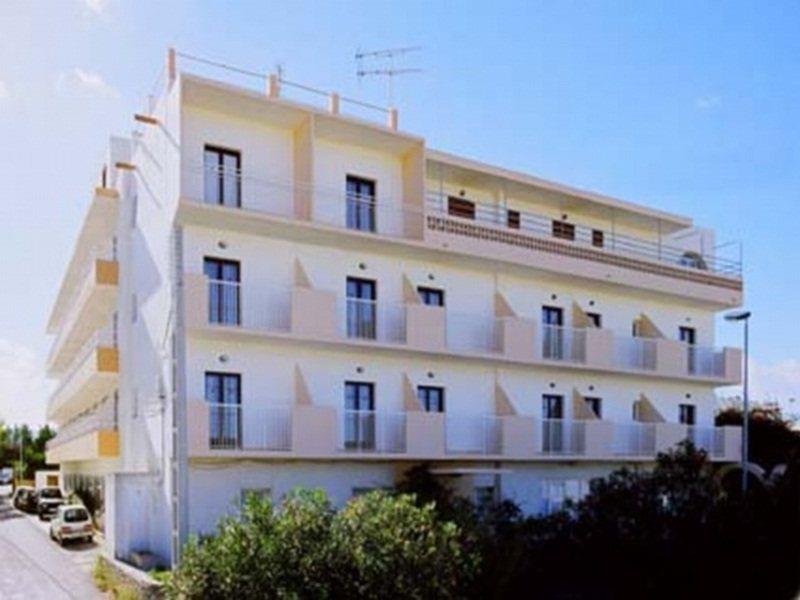 Hostal Anibal - Ab Group San Antonio  Luaran gambar