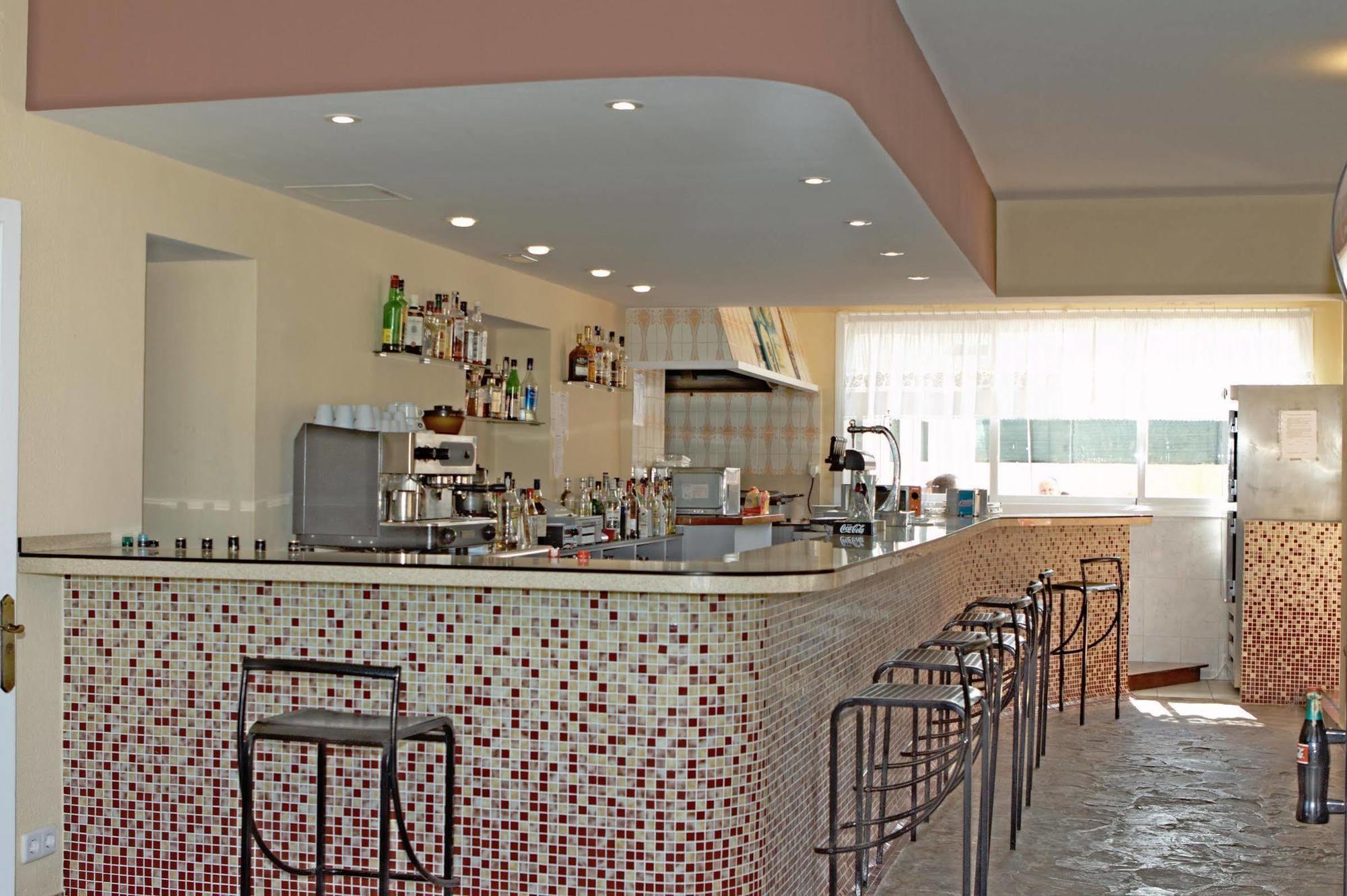 Hostal Anibal - Ab Group San Antonio  Luaran gambar