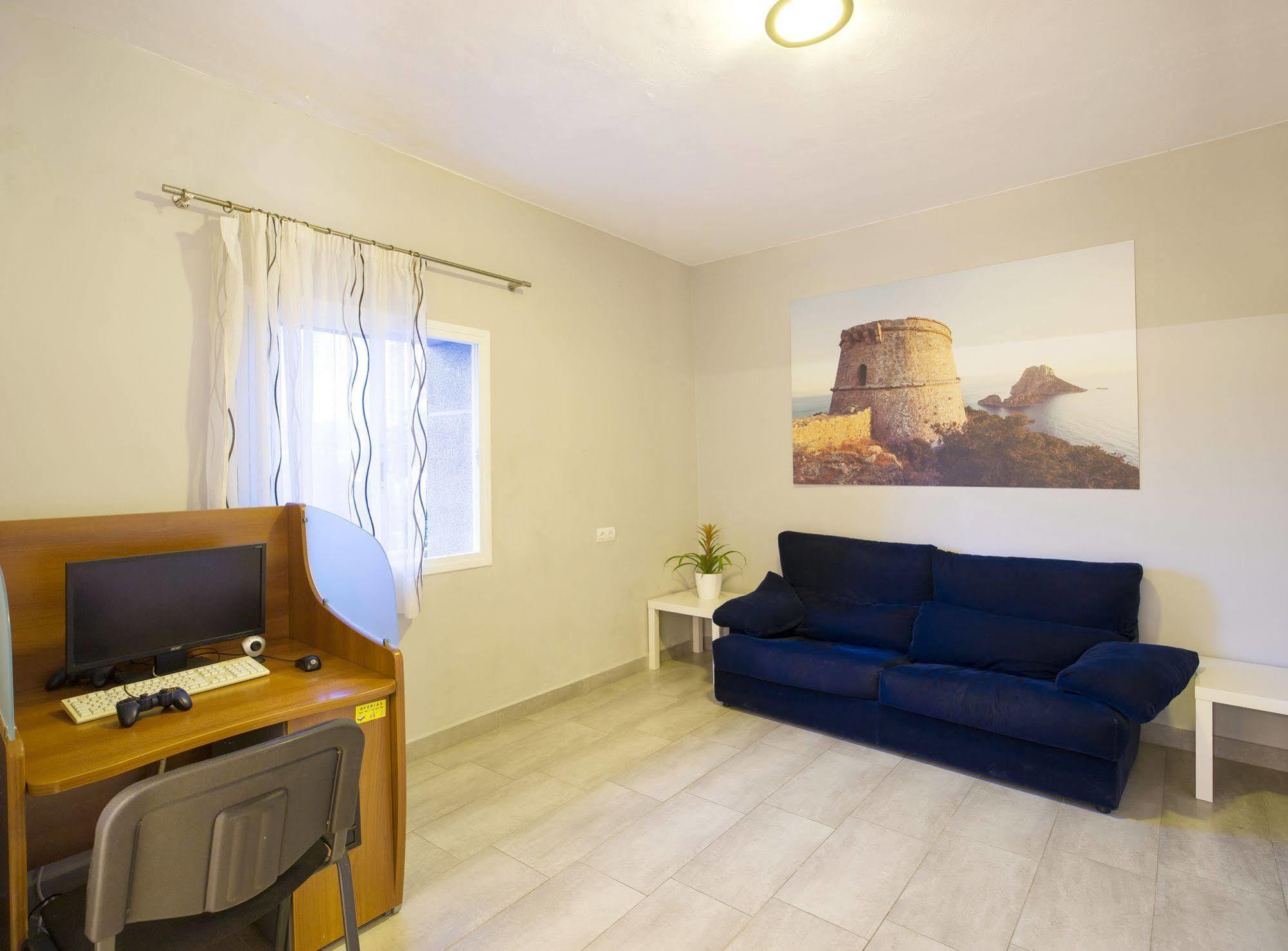 Hostal Anibal - Ab Group San Antonio  Luaran gambar
