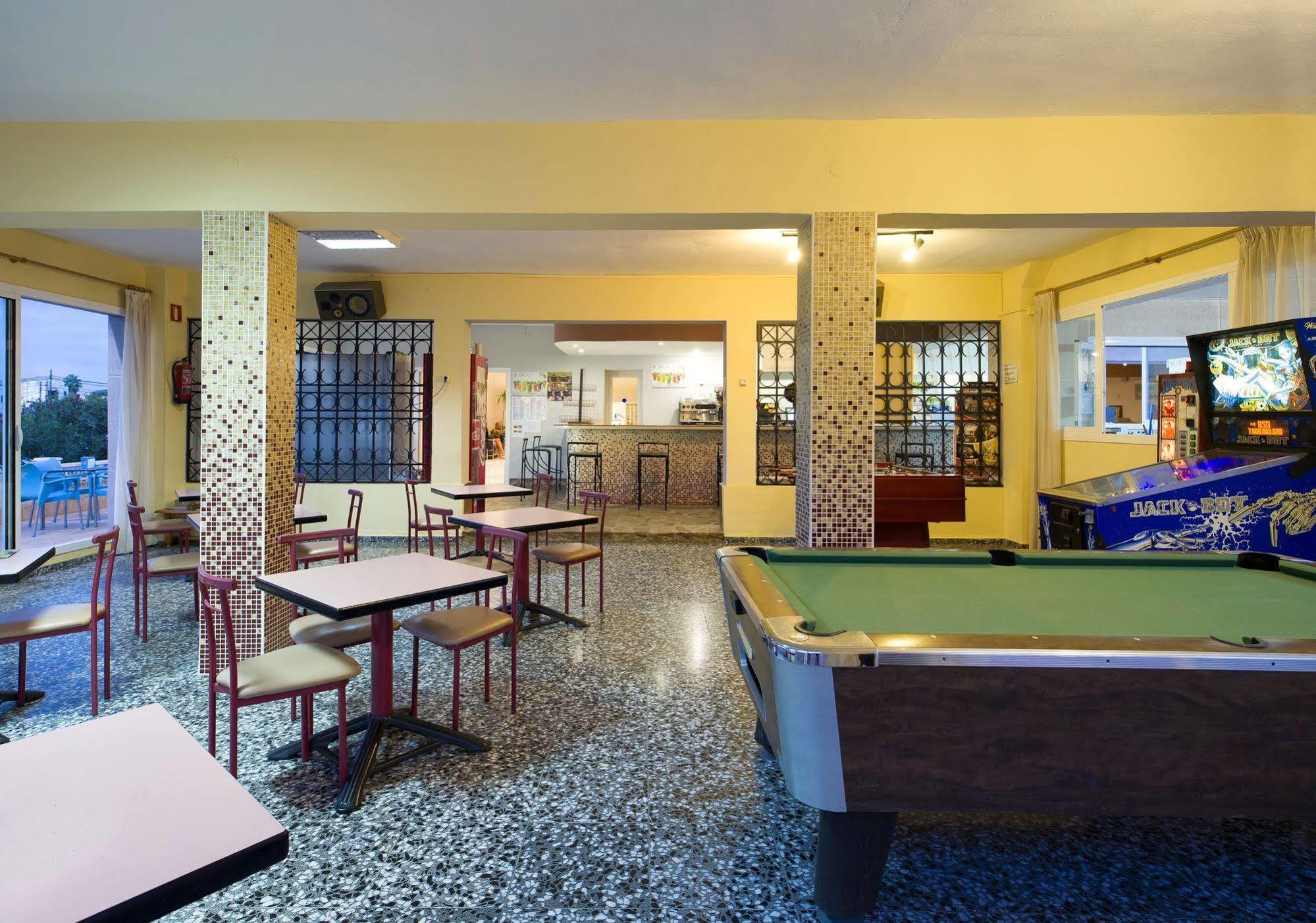 Hostal Anibal - Ab Group San Antonio  Luaran gambar